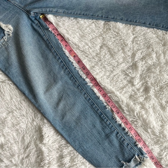 Madewell | Classic Straight Jean, Medium Wash, Distress, 27 - Picture 10 of 13